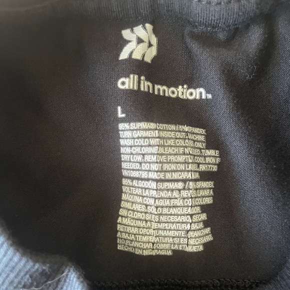 All in Motion cropped Workout tank. Black. Women size L - Picture 5 of 9